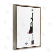 Avery Tillmon | Parisian Female Light Post