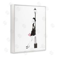 Avery Tillmon | Parisian Female Light Post