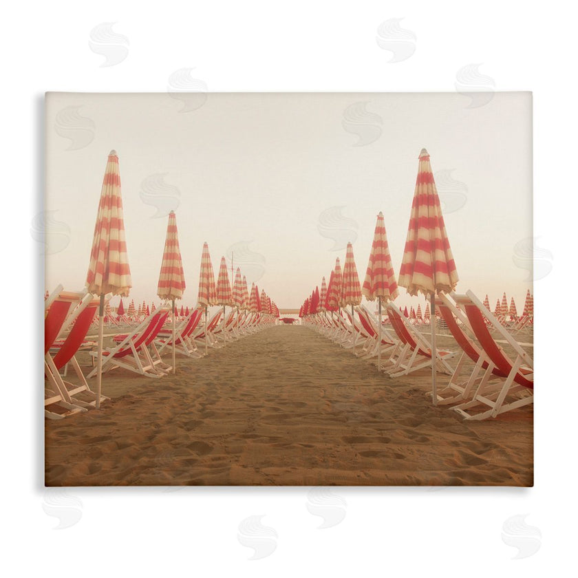 Aledanda | Symmetric Beach Chairs on Sand
