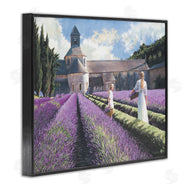 Heide Presse | Women in Lavender Field Countryside Architecture