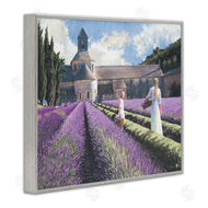 Heide Presse | Women in Lavender Field Countryside Architecture