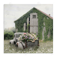 Lori Deiter | Magical Farmhouse Barn with Vines