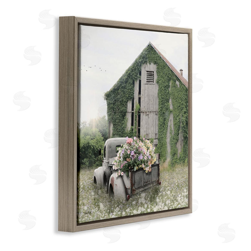 Lori Deiter | Magical Farmhouse Barn with Vines