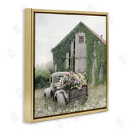 Lori Deiter | Magical Farmhouse Barn with Vines
