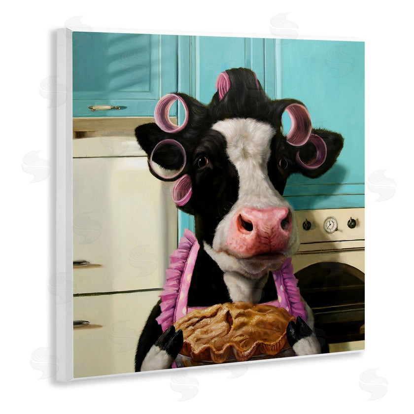 Lucia Heffernan | Glamorous Cow Baking Pie