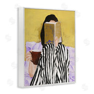 Design Fabrikken | Girl Reading in Bed