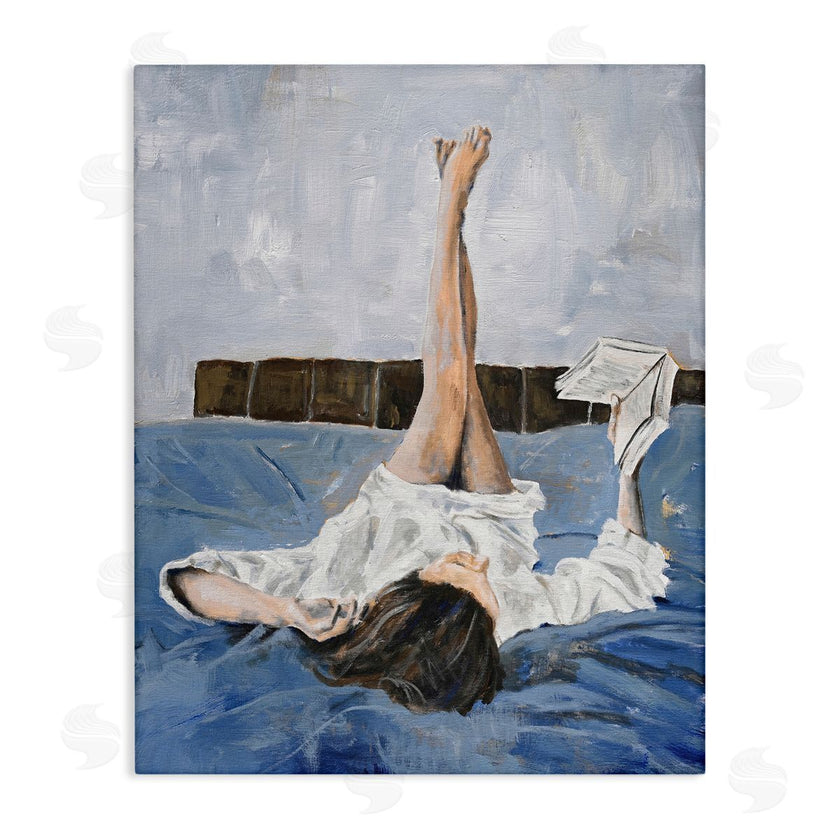 Design Fabrikken | Woman Reading Book