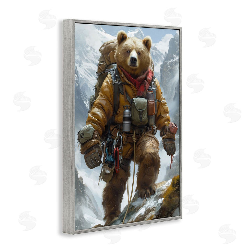 Ray Heere | Mountain Hiking Bear