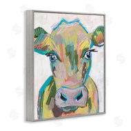 Valerie Weiners | Vivid Cow Visage