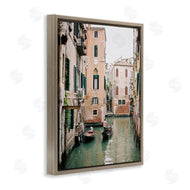 Justine Milton | Canal Gondolas Scene