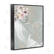 Carol Robinson | Chic Floral Woman