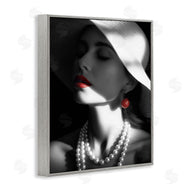 Ziwei Li | Red Lipstick Fashionista
