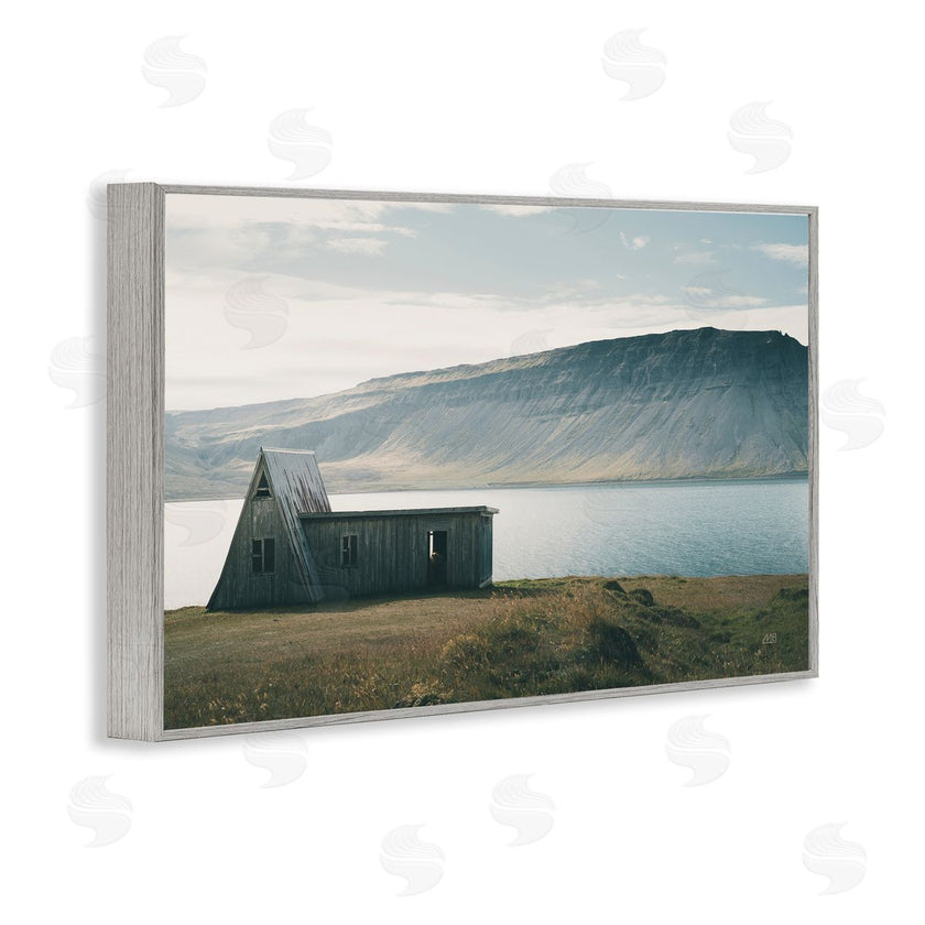 Max Blakesberg Studios | Icelandic Mountain Shore