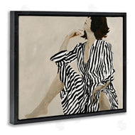 Design Fabrikken | Stylish Woman in Thought