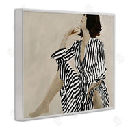 Design Fabrikken | Stylish Woman in Thought