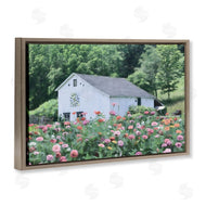 Lori Deiter | Countryside House in Garden