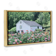 Lori Deiter | Countryside House in Garden