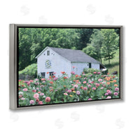 Lori Deiter | Countryside House in Garden