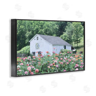 Lori Deiter | Countryside House in Garden