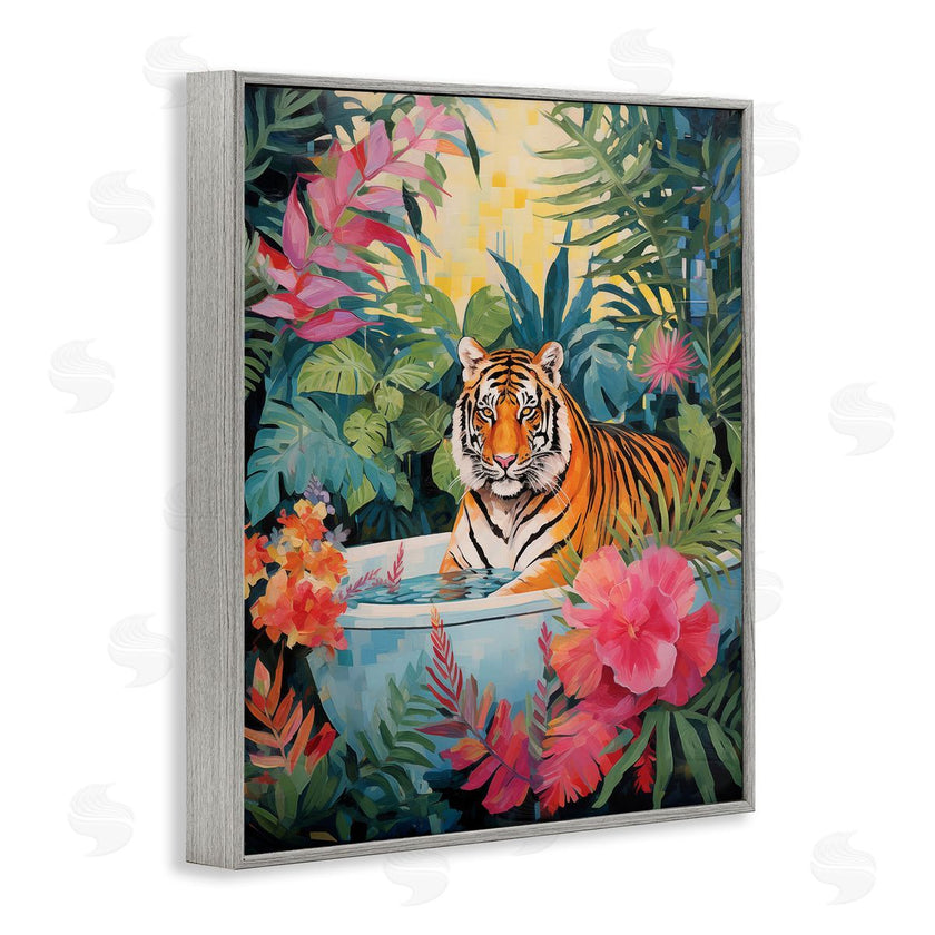 Heidi Kuntz | Tiger in Luxurious Bath