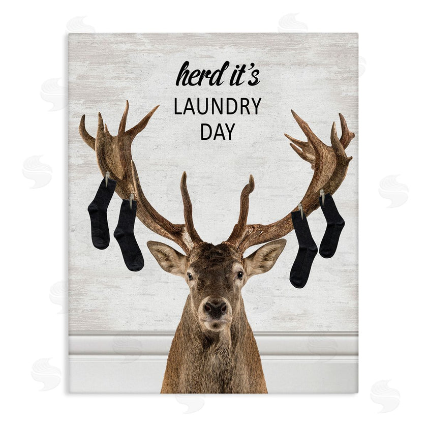 Lettered and Lined | Laundry Elk with Hanging Socks