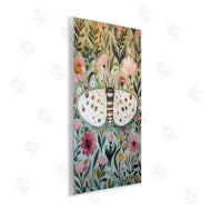 The Dutch Lady | Flower Speckled Moth Wings