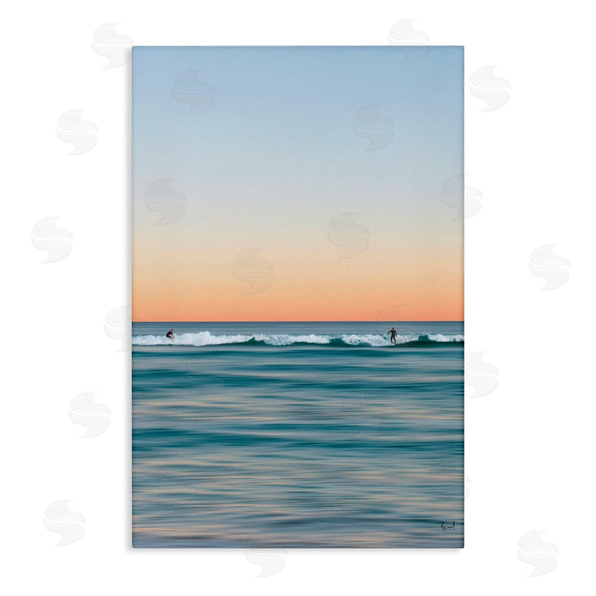 Renel Peters | Unrivalled Surfers Catching Waves