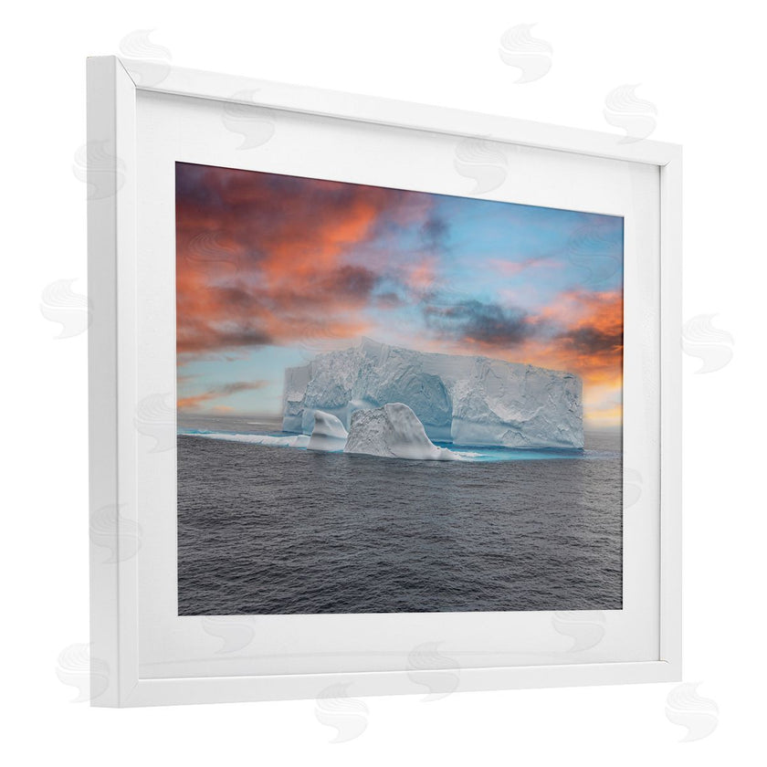 Richard Silver | Sunset over Frozen Iceberg