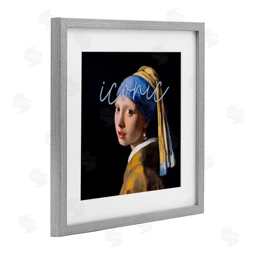 Sophie 6 | Iconic Pear Earring Girl