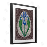 Hannah Beisang | Symmetrical Spring Iris