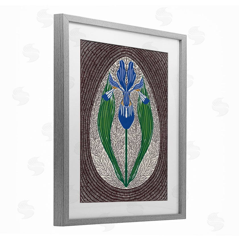 Hannah Beisang | Symmetrical Spring Iris
