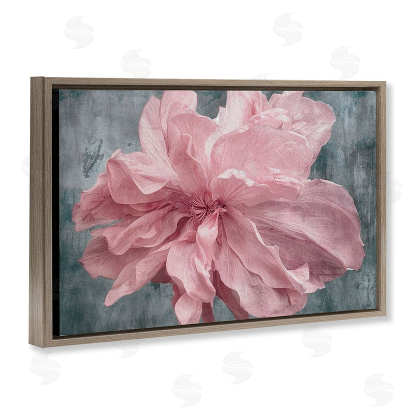 Shirley G. | Flower with Wavy Petals