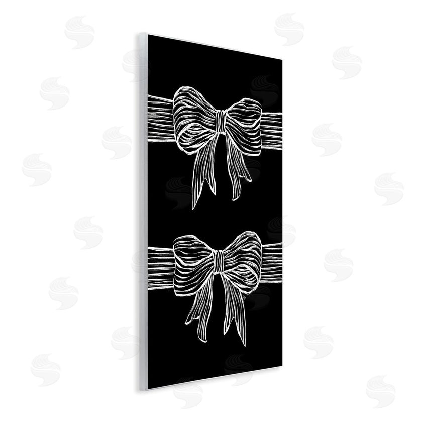 Martina Pavlova | White Bows on Black