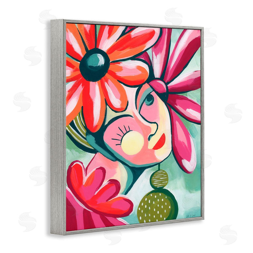 Yvette St. Amant | Retro Bright Jolie Portrait