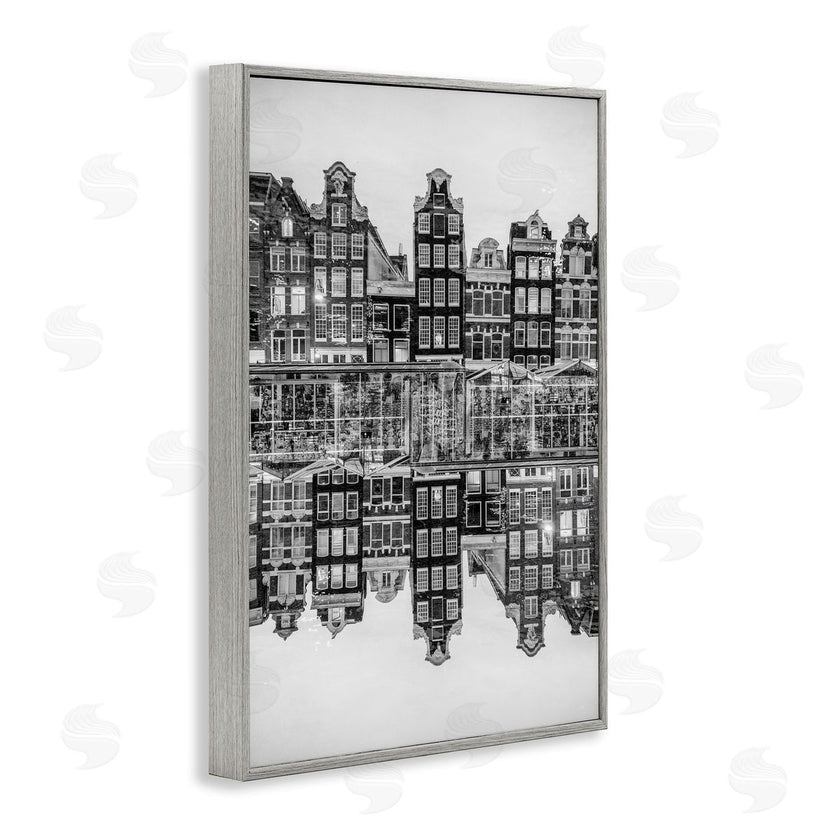 Robin Vandenabeele | Symmetrical Building Reflections