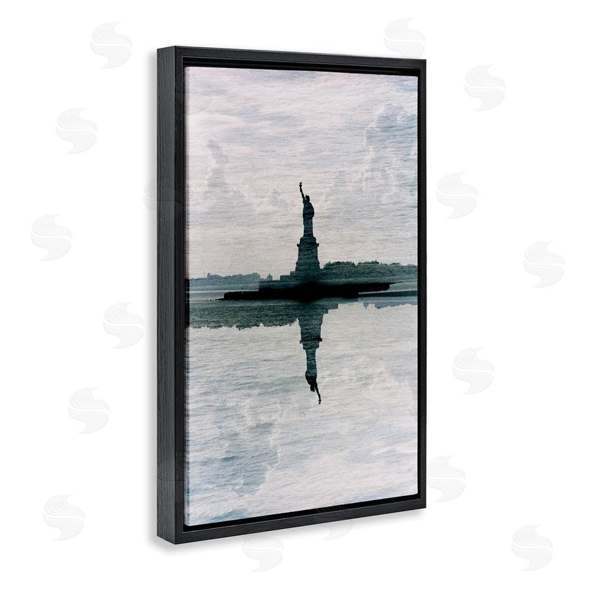 Robin Vandenabeele | Statue Of Liberty Reflection