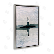 Robin Vandenabeele | Statue Of Liberty Reflection