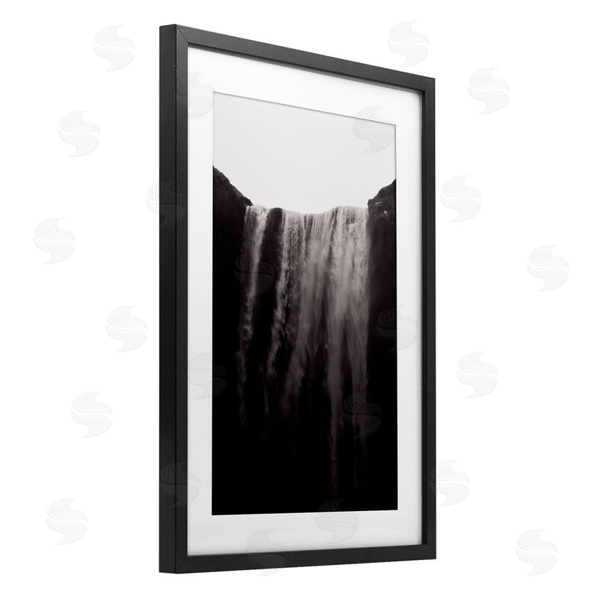 Jade Sharp Photo | Skogafoss Icelandic Waterfall