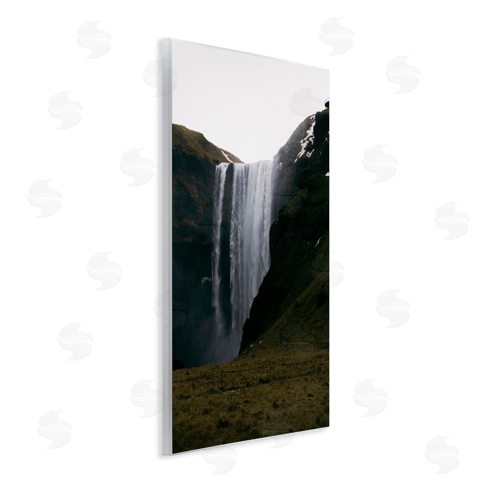 Jade Sharp Photo Crashing Icelandic Waterfall Wall Plaque Art Print