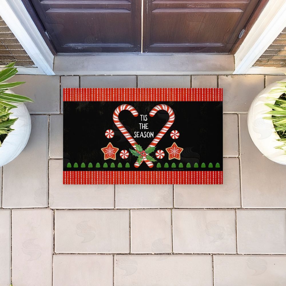 Suzanne Nicoll Tis The Season Candy Heart Unwoven Outdoor Door Mat