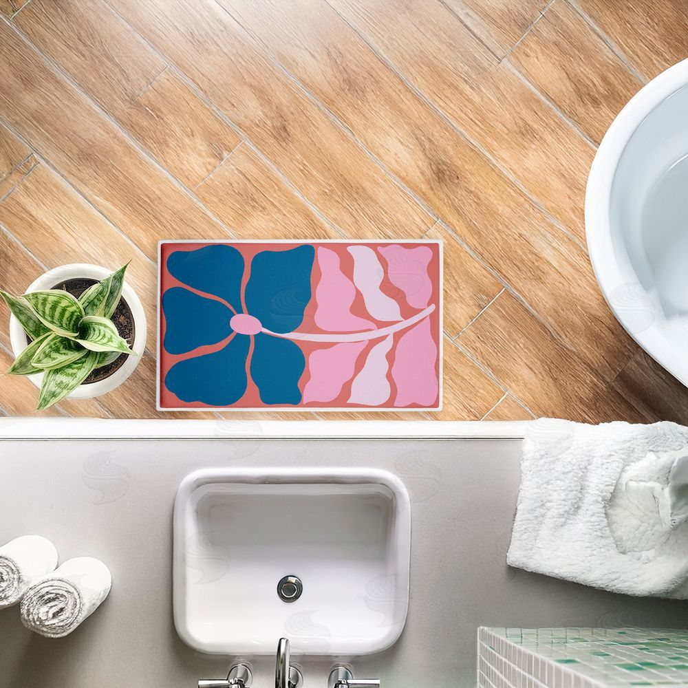 Aralma Midcentury Flower Symmetry Plush Bathroom Floor Mat